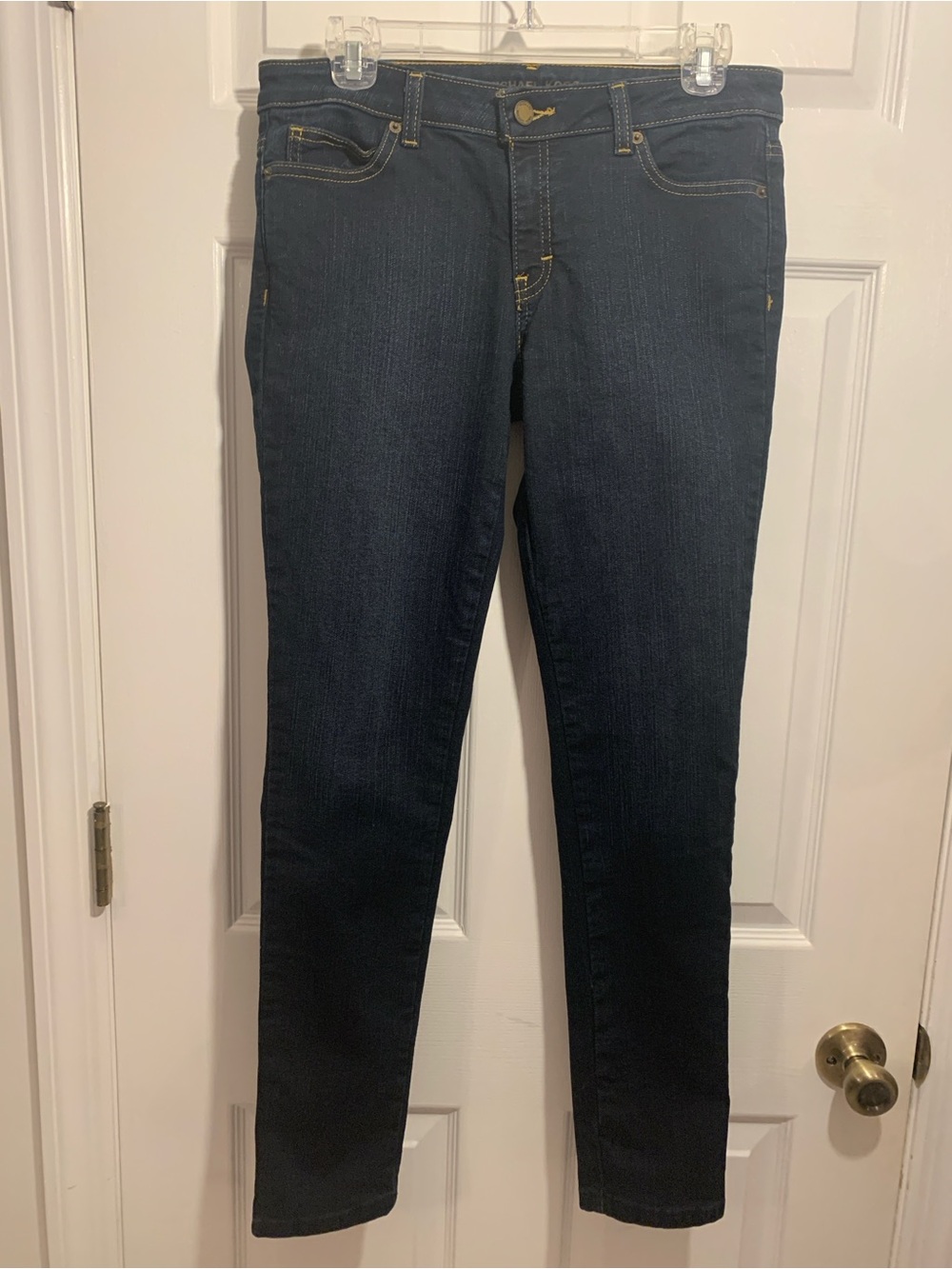 Michael Kors Women’s Size 6 Dark Wash Stretch Jeans 28” Inseam Gold Stitching